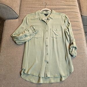a.n.a. A New Approach Light Olive Green Casual Button Relaxed Shirt Small Petite